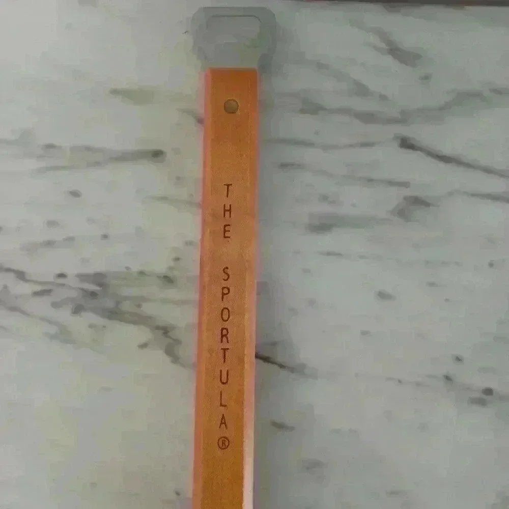 NBA LOS ANGELES LAKERS SPATULA AND BOTTLE OPENER